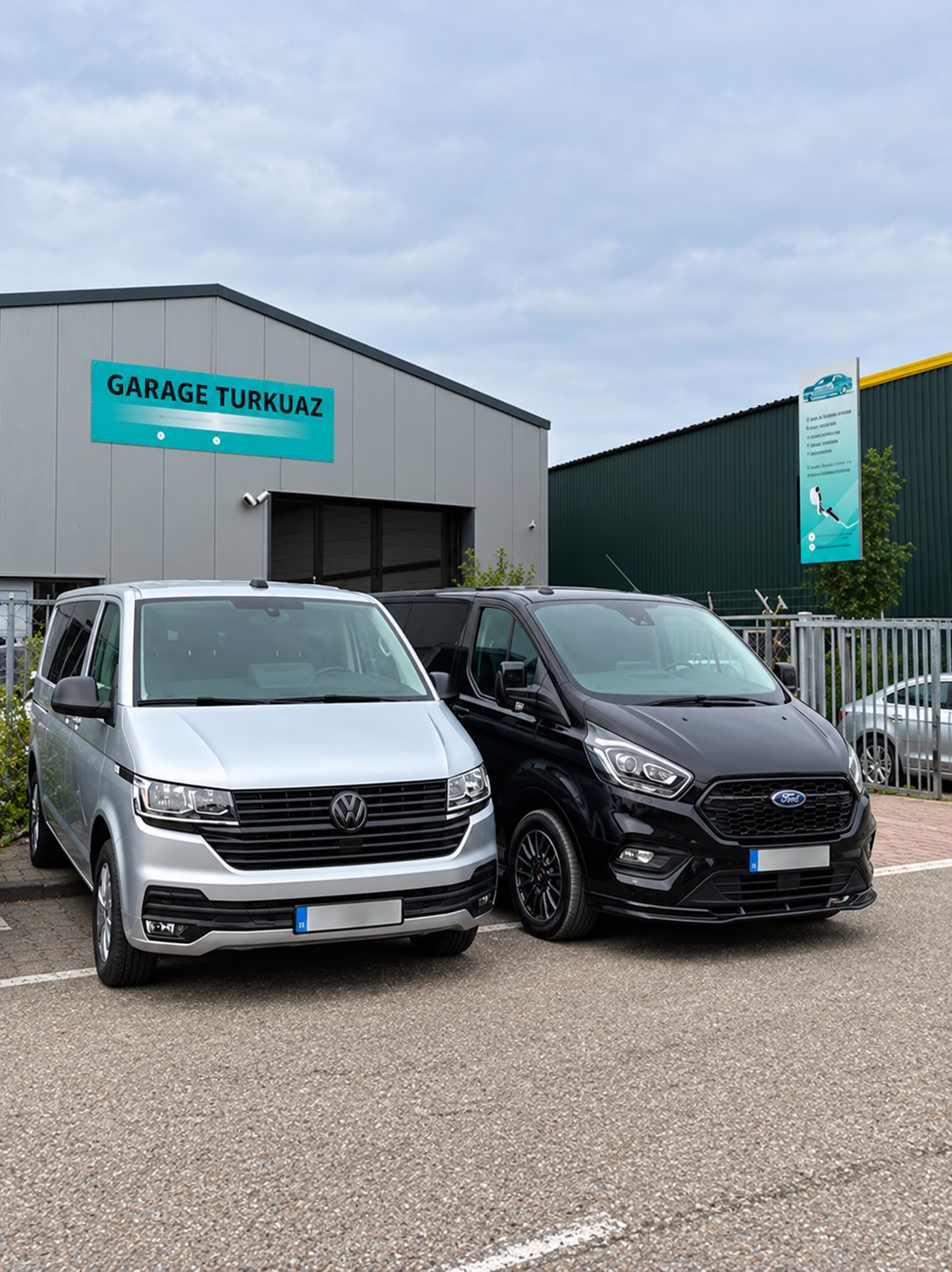 Bedrijfswagens voor de werkplaats van Garage Turkuaz